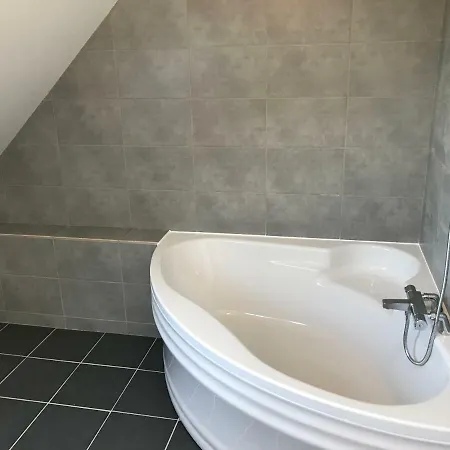 Rent Home F&F Bretagne Jusqu'A 12 Personnes Gouézec Buitenkant foto