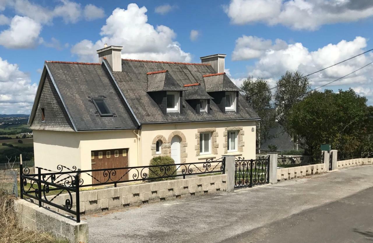 Ferienhaus Rent F&f Bretagne Jusqu'a 12 Personnes Gouézec